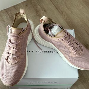 NIB APL Women’s Streamline